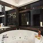 Aparthotel Komorowski Luxury Guest 4*