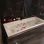 Aparthotel Komorowski Luxury Guest