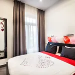 Komorowski Luxury Guest Aparthotel