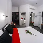 Komorowski Luxury Guest Aparthotel Krakau