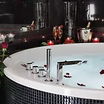 Komorowski Luxury Guest 4*