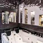 Komorowski Luxury Guest 4*