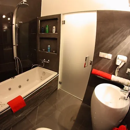 מלון דירות Komorowski Luxury Guest