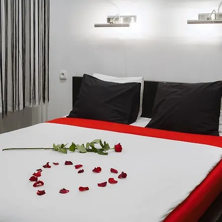شقة فندقية غرف ضيوف كوموروفسكي لوكشري 4*