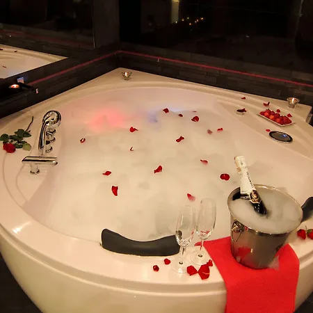 Komorowski Luxury Guest Aparthotel