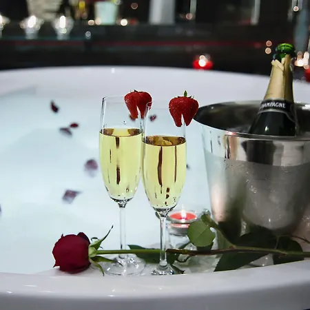 Komorowski Luxury Guest Aparthotel Krakow