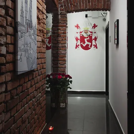 科莫罗夫斯基豪华客房酒店
