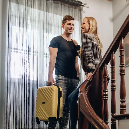 Komorowski Luxury Guest 4*