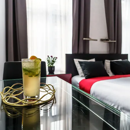 Komorowski Luxury Guest