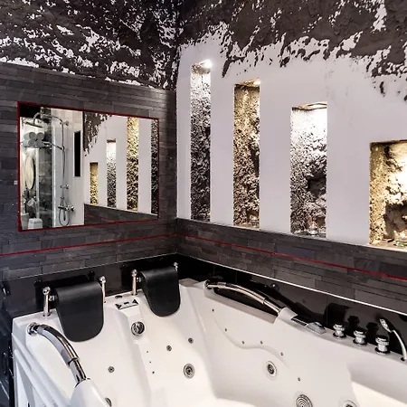 Komorowski Luxury Guest 4*