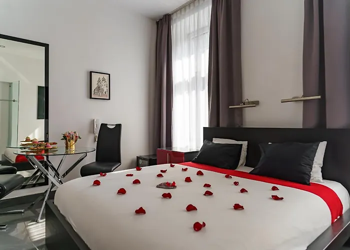 Komorowski Luxury Guest 4*