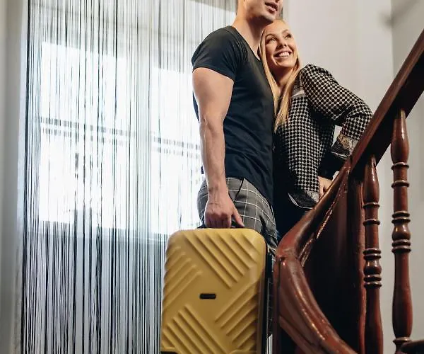 Komorowski Luxury Guest Hotel apartamentowy Kraków