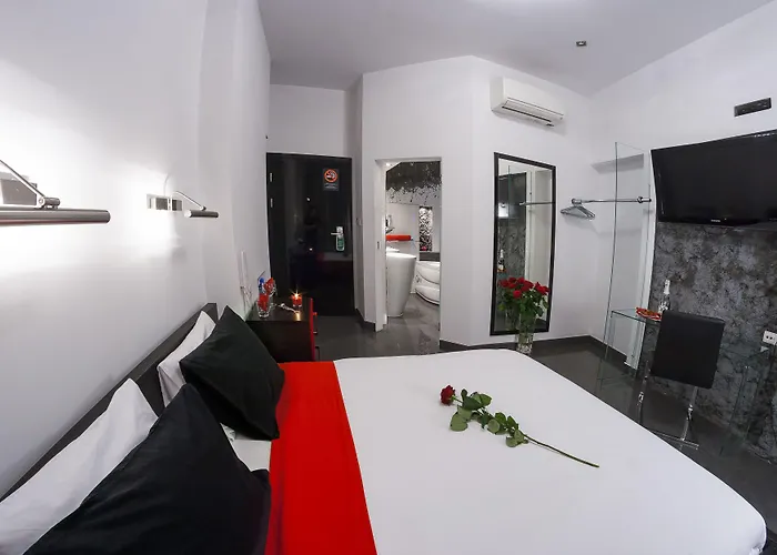 Komorowski Luxury Guest Hotel apartamentowy Kraków