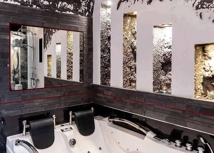 Komorowski Luxury Guest 4*