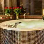 Komorowski Luxury Guest