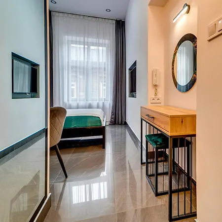 Apart-hotel Komorowski Luxury Guest 4*